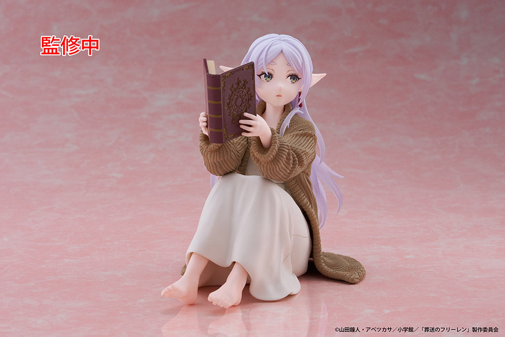 Frieren: Beyond Journey's End - Desktop Cute Prize Figure - Frieren (Roomwear Ver.)